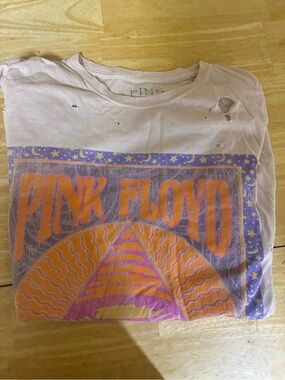 AKIRA Pink Floyd Graphic Tee - Light Pink